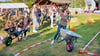 Marleen Jost trat am Samstag beim Schubkarrenrennen zum Herbstfest in Spora gegen ihre Mama Christin Günther an.