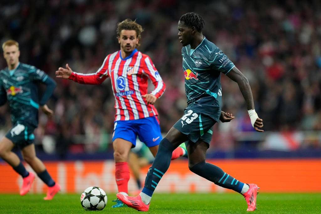 Castello Lukeba im Spiel gegen Atletico Madrid.