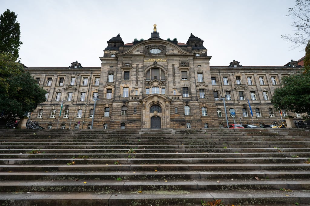 Die potenziellen Gesprächspartner einer neuen Koalition in Sachsen haben neue Gespräche vereinbart (Archivbild).
