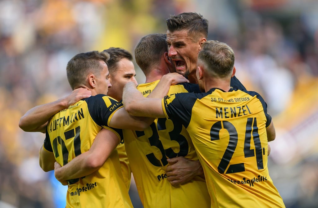 Viel zu jubeln - Dynamo ist wieder Tabellenführer.