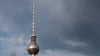 Regen, Wolken und mögliche Gewitter erwarten die Menschen in Berlin und Brandenburg. (Archivbild)