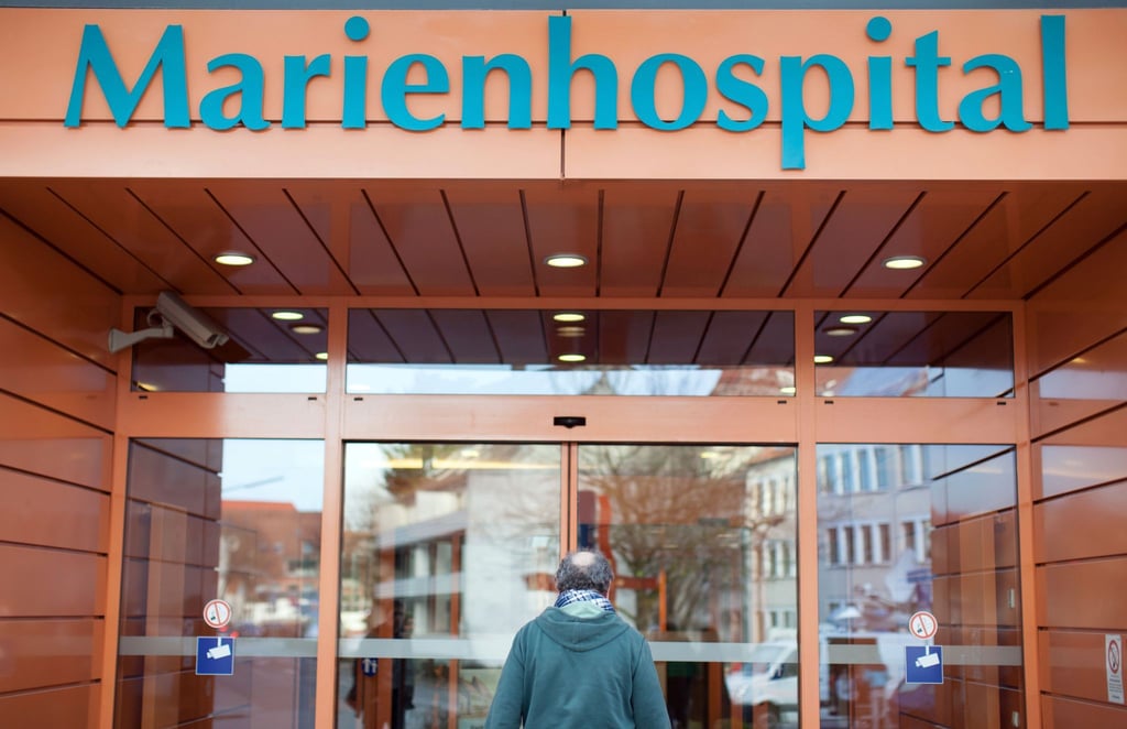Am 17. November sollen in Osnabrück mögliche Weltkriegsblindgänger entschärft werden - auch das Marienhospital in der Innenstadt liegt in der Evakuierungszone. (Archivfoto)
