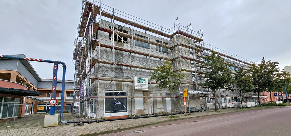 Am Gebäude für die künftige Augenklinik am Brühl ruhen aktuell die Arbeiten.