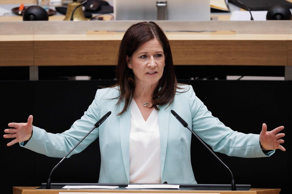 Senatorin kündigt Notbetreuung an