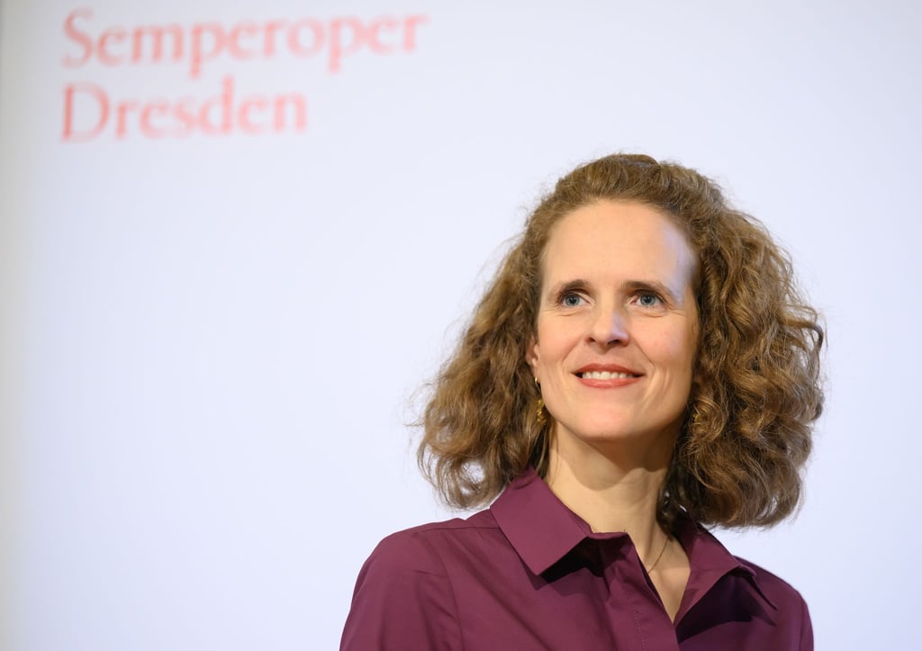 Die Semperoper Dresden möchte auch unter Leitung ihrer neuen Intendantin Nora Schmid ein Standortfaktor bleiben. (Archivbild)