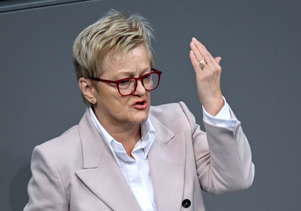 „Da wundere ich mich nicht drüber und da weine ich jetzt auch nicht“, sagt Renate Künast über den Rücktritt des Vorstands der Grünen Jugend.