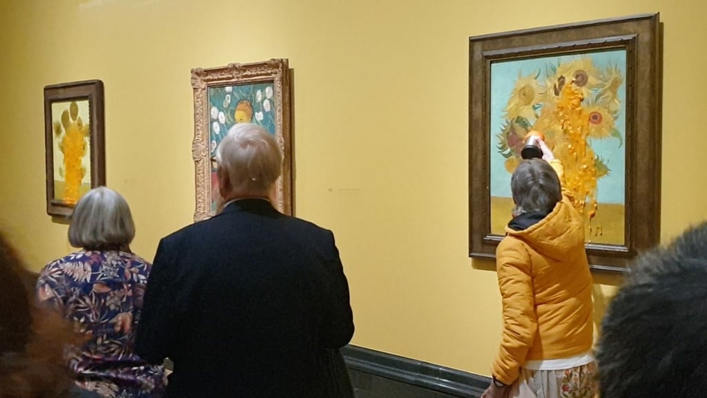 Diesmal wurden gleich zwei Bilder attackiert.