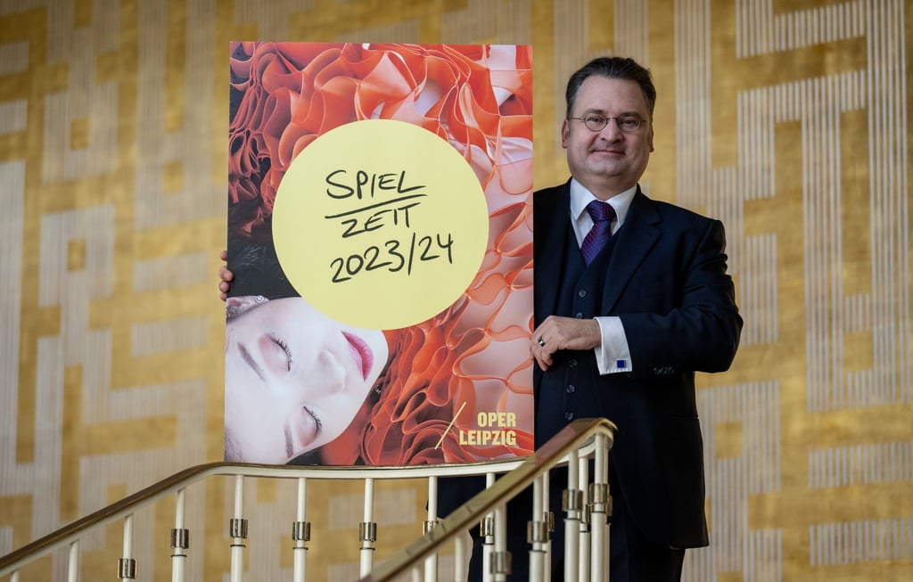 Der Intendant der Oper Leipzig tritt Mitte 2027 ab (Archivbild).