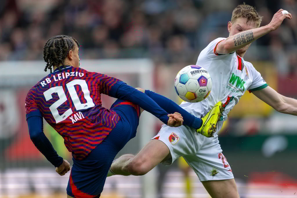 Leipzig Xavi gegen Augsburg Jensen.