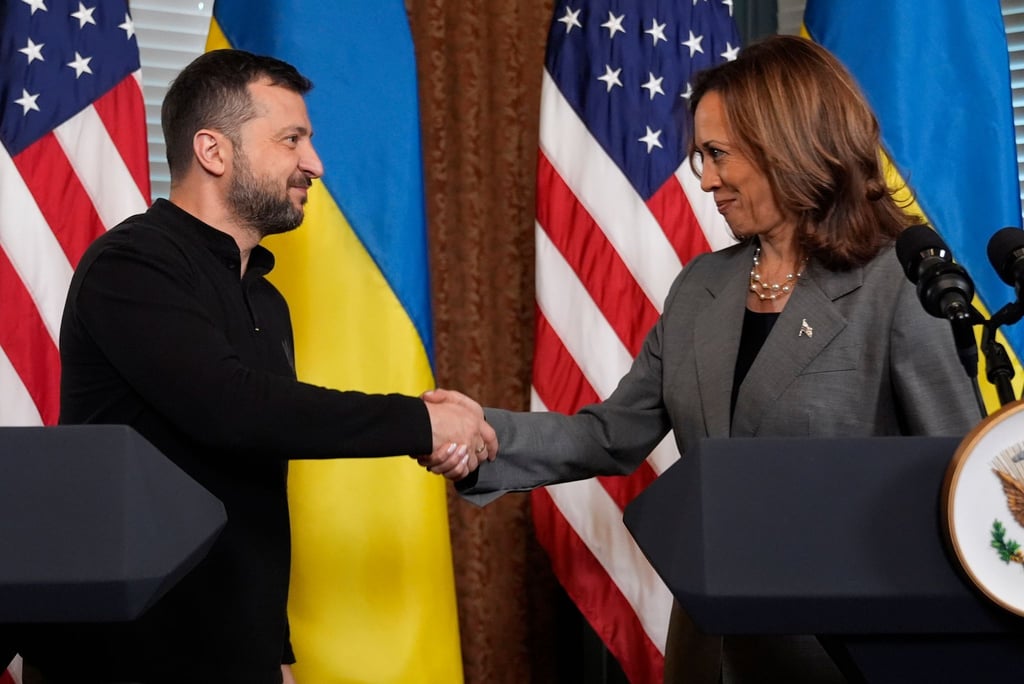 Harris warnt vor den Folgen eines möglichen Wahlsiegs Trumps für die Ukraine.