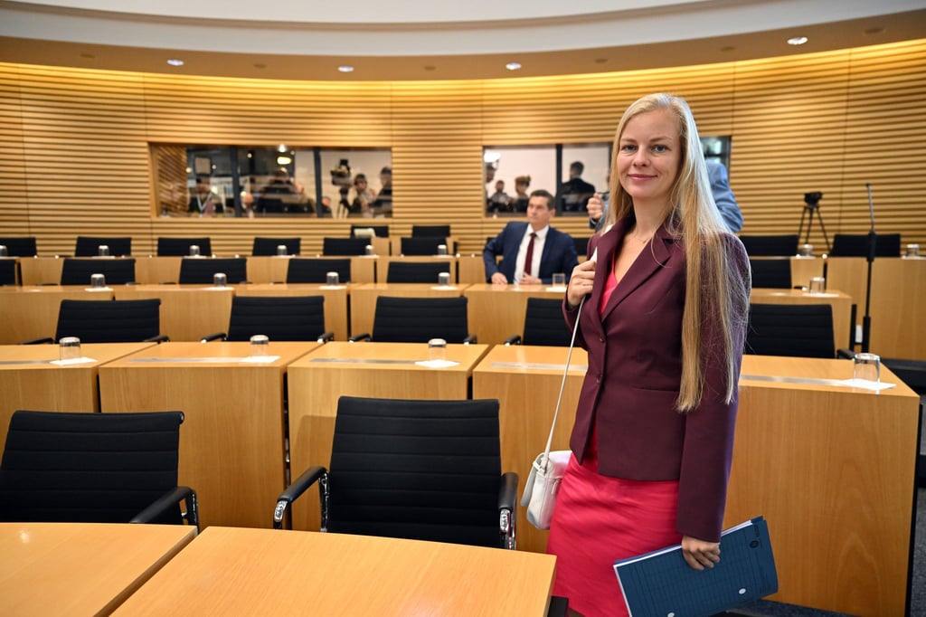 Die AfD-Kandidatin Muhsal fällt bei der Wahl der Vizepräsidenten durch.