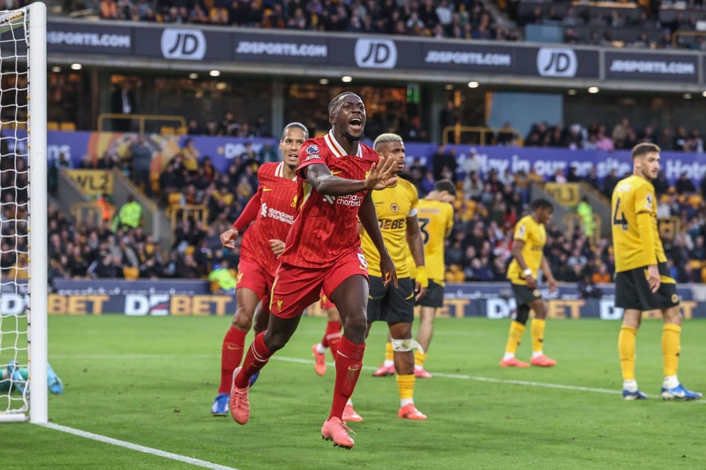 Ibrahima Konate (M.) erzielte das Führungstor für den FC Liverpool.