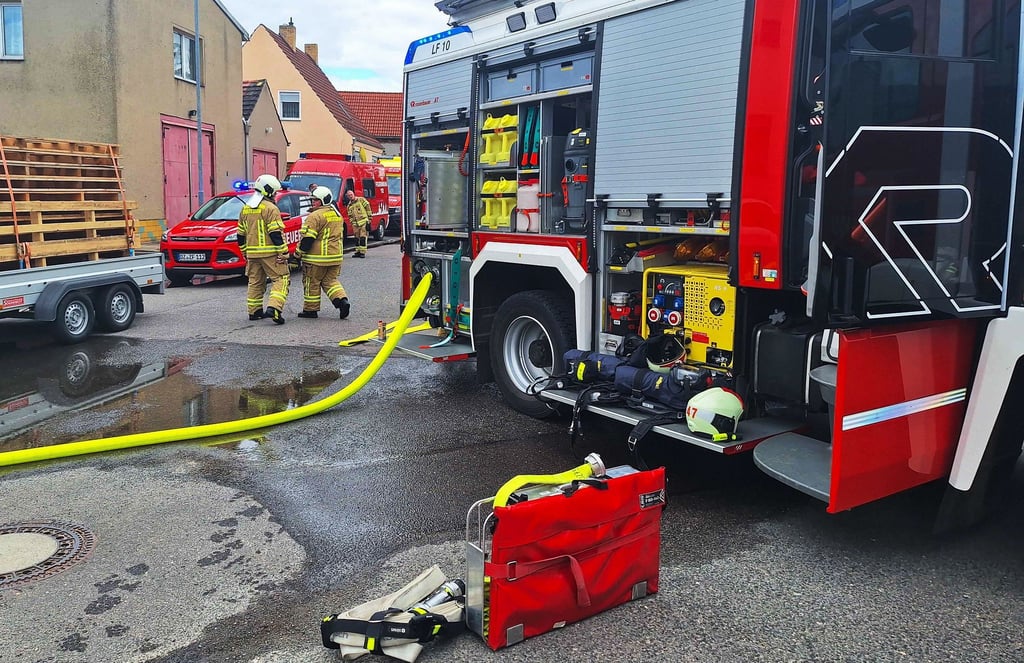 Eine Tote wurde in einem Wohnhaus in Delitzsch entdeckt.