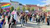 Buntes Treiben herrschte am Sonnabend beim Christopher Street Day (CSD) auf dem Marktplatz in Stendal.