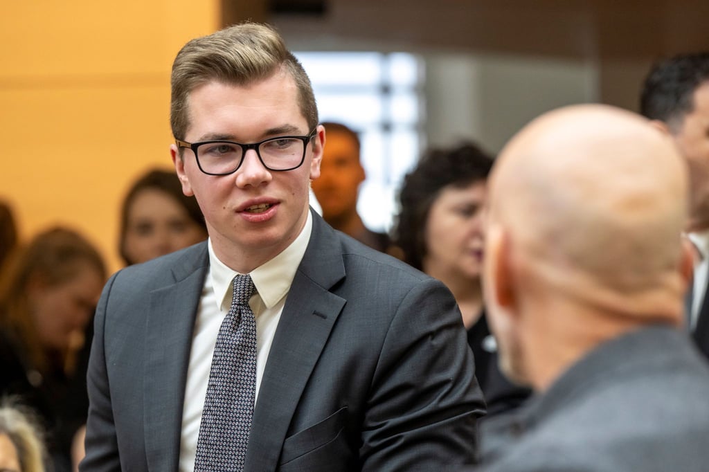 Die AfD-Spitze wollte den Ausschluss des bayerischen Politikers Daniel Halemba aus der Partei, doch vorerst bleibt er (Archivbild).
