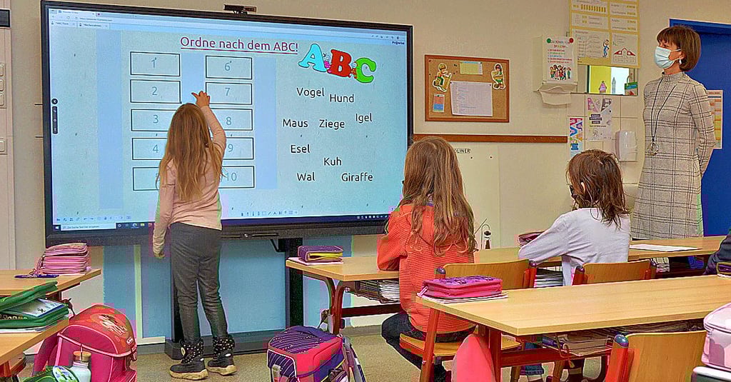 In Burg-Süd wird bereits mit digitalen Tafeln unterrichtet.