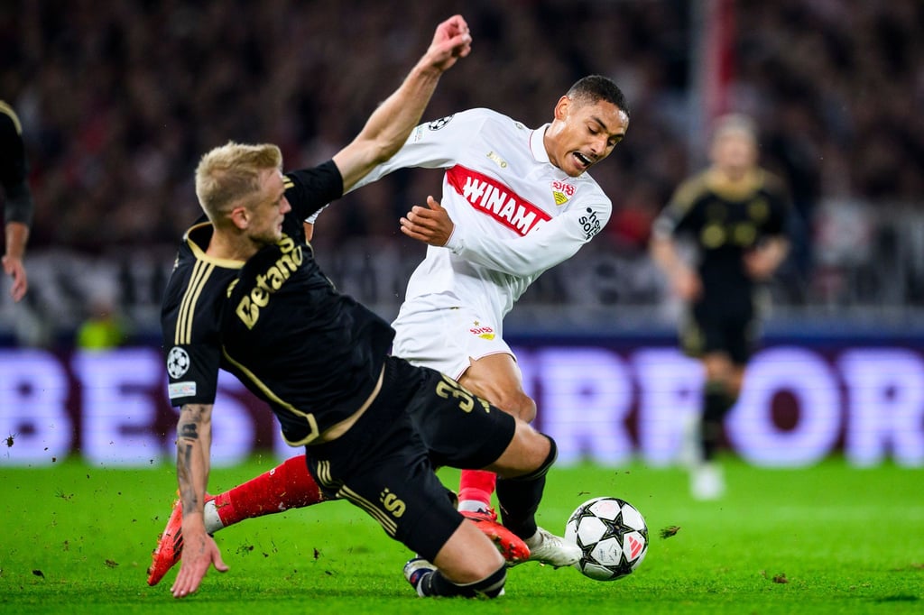 Brachte den VfB gegen Prag früh in Führung: Enzo Millot (r.).