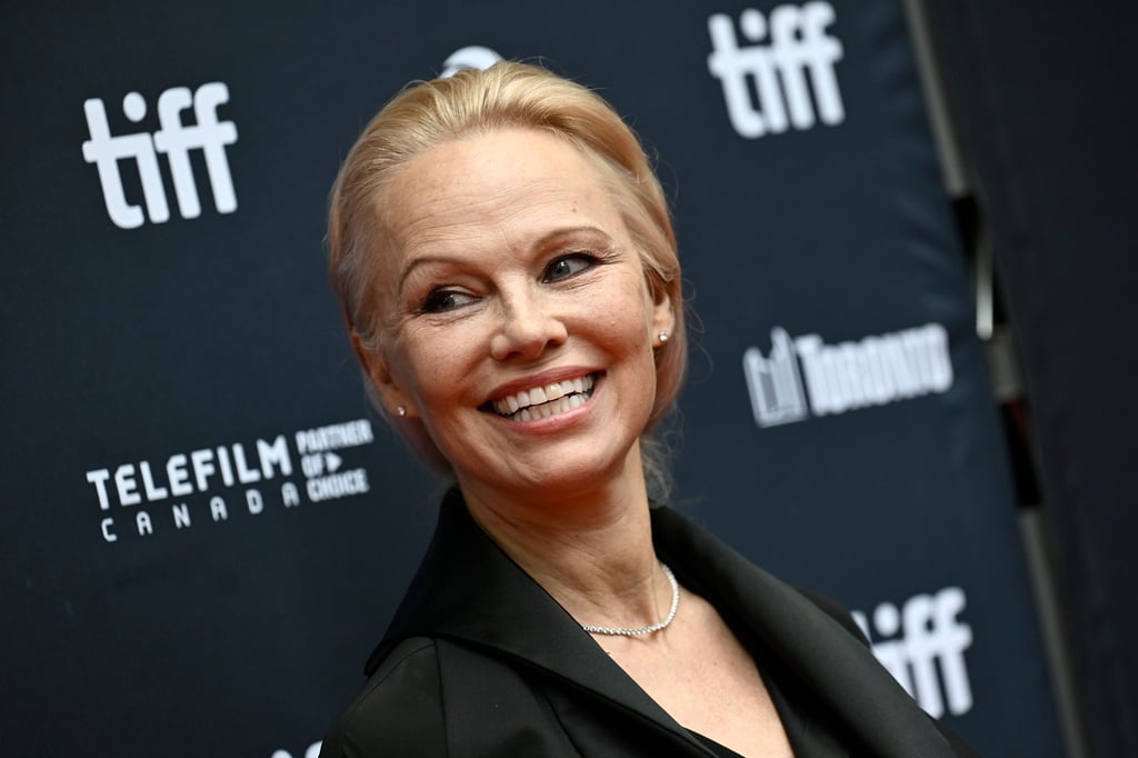 Pamela Anderson hält sich inzwischen aus der Beziehung ihrer Eltern raus. (Archivbild)