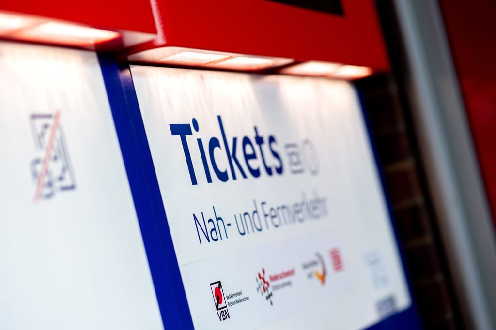 Am Ticketautomaten müssen Kunden des VBN ab dem kommenden Jahr tiefer in die Tasche greifen.