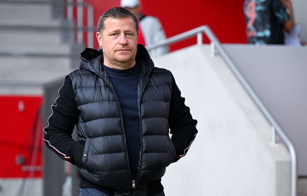 Bayern-Sportvorstand Max Eberl rügt Sven Ulreich für dessen Beschimpfung.