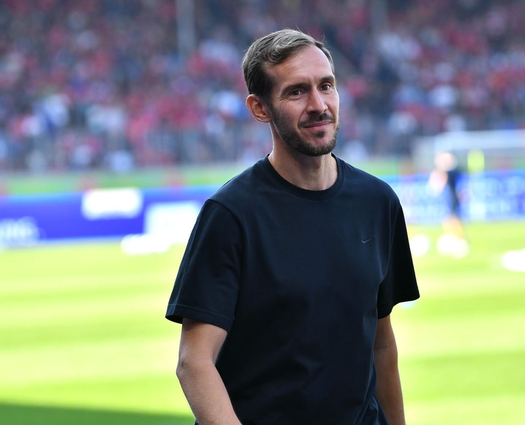 Ist mit dem SC Freiburg am Samstag in Bremen zu Gast: Trainer Julian Schuster.