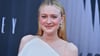 Dakota Fanning erinnert sich an „sehr unangemessene Fragen“, die ihr als Kinderstar gestellt wurden.