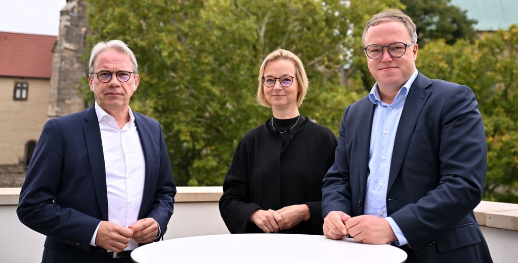 Die drei Parteichefs Georg Maier (SPD), Katja Wolf (BSW) und Mario Voigt (CDU) loten aus, ob sie eine Regierung bilden wollen.
