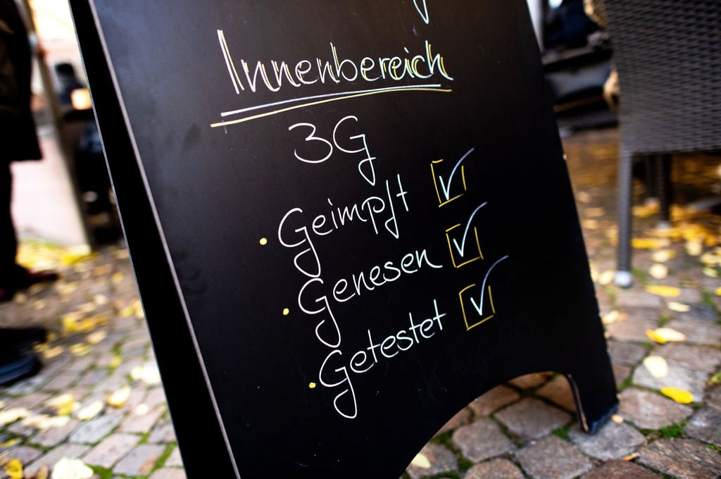 Vor allem die Gastronomie war in der Corona-Pandemie betroffen von Einschränken. Staatliche Hilfen wurden zum Teil aber zurückgefordert. (Archivbild)