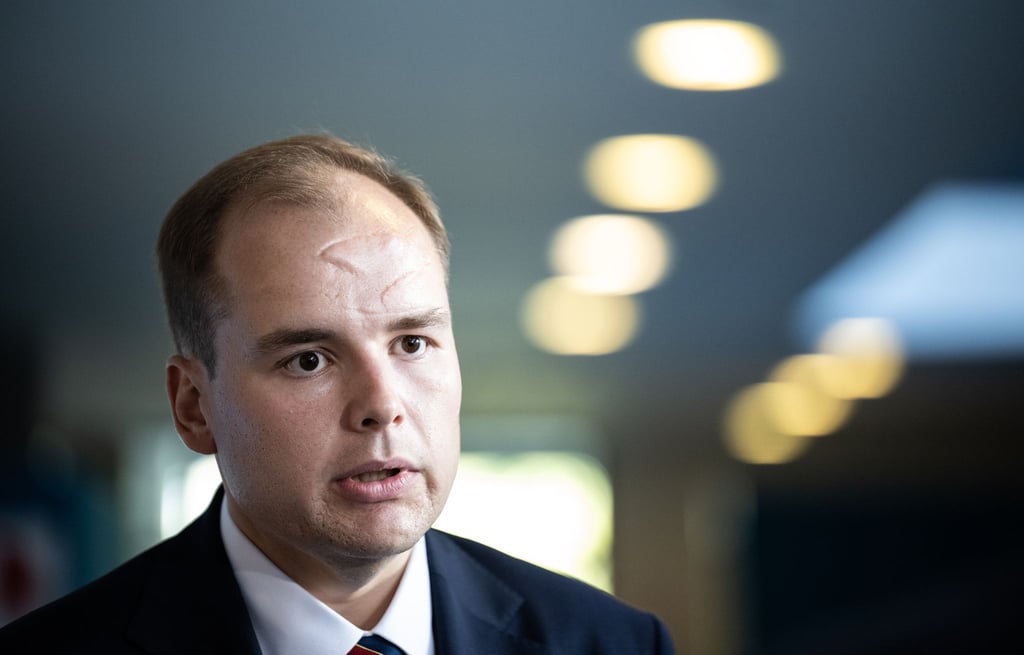 Der parlamentarische Geschäftsführer der Thüringer AfD-Fraktion, Torben Braga, bestätigt, dass die AfD einen Kandidaten als Ersatzmitglied des Verfassungsgerichtshofes aufstellen will. (Archivbild)