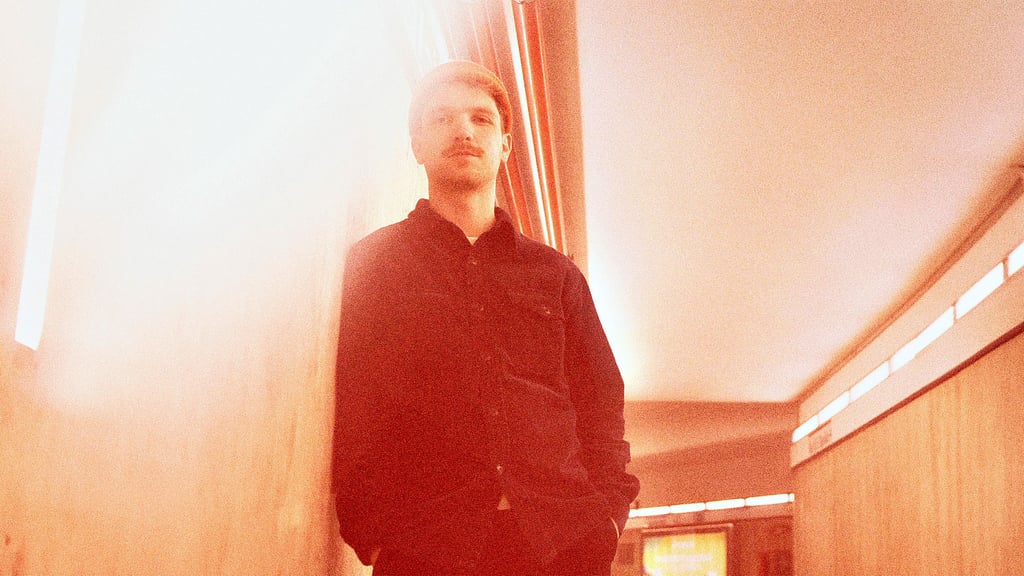 Unter seinem Künstlernamen Til Kolare macht der gebürtige Hallenser Tilman Köhler schon seit 15 Jahren Musik.