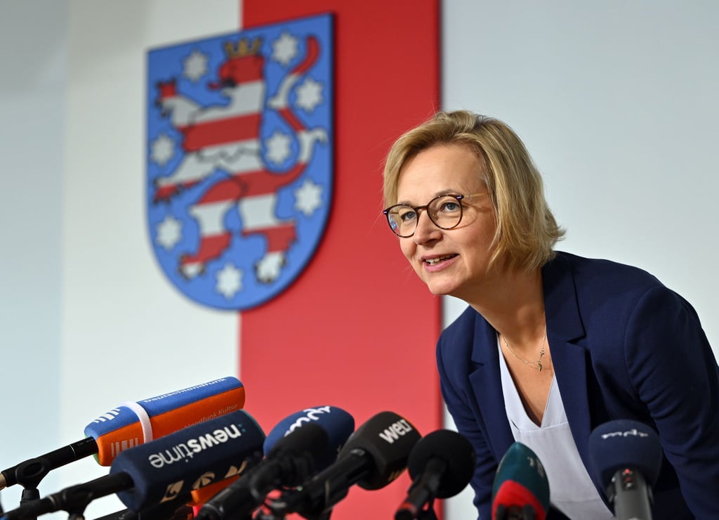 Thüringens BSW-Chefin Katja Wolf lobt die Initiativen der beiden Ministerpräsidenten Dietmar Woidke (SPD), Michael Kretschmer (CDU) und des Thüringer CDU-Chefs Mario Voigt für mehr Diplomatie. (Archivbild)