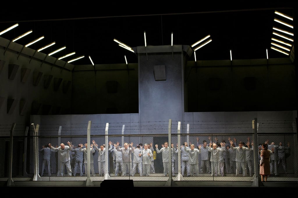 Die Semperoper Dresden hat ihre legendäre Inszenierung von Beethovens „Fidelio“ wieder im Spielplan. (Archivbild)