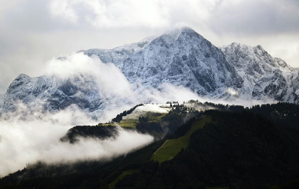 Der Bergsteiger war bei schlechtem Wetter allein unterwegs und verunglückte (Symbolbild).