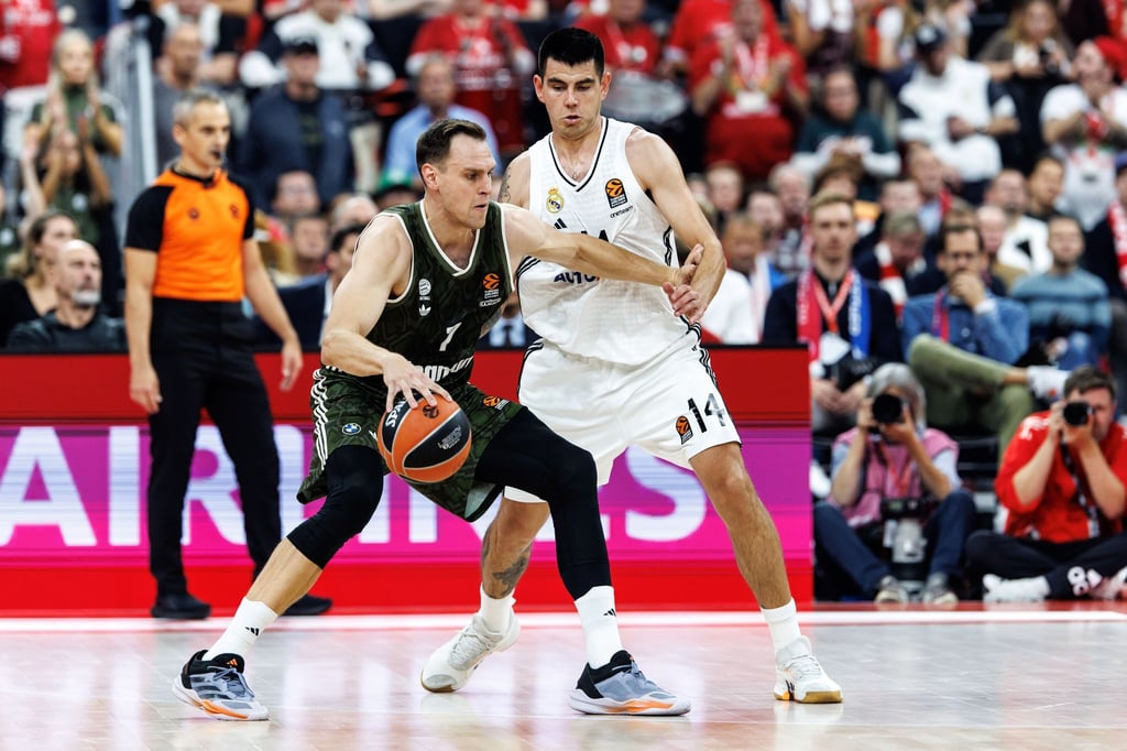 Johannes Voigtmann brachte die Bayern-Basketballer nach der Pause in die Spur.