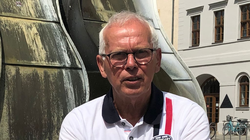 Der Dessauer Kreishandwerksmeister Karl Krökel ist führender Kopf der Bewegung "Handwerker für den Frieden". Der zweite geplante Friedenskongress ist nun kurzfristig abgesagt.