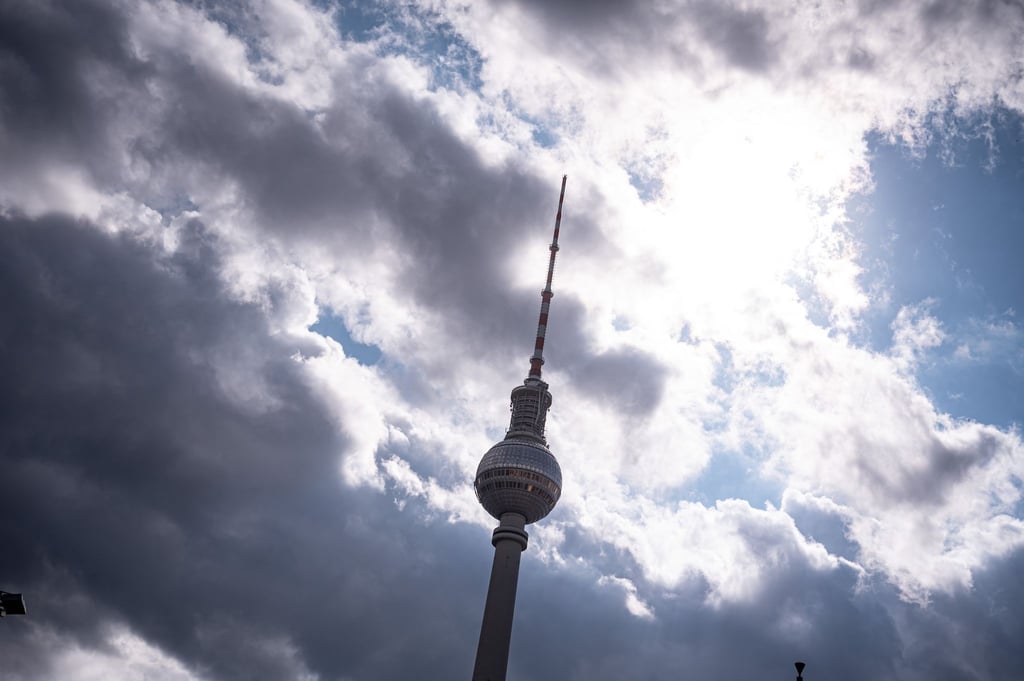 Die Sonne lässt sich zur Mitte der Woche nur selten in Berlin und Brandenburg blicken. (Symbolbild)