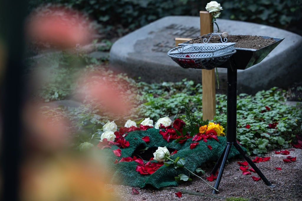 Der Tod eines Geschäftsinhabers hat auch Auswirkungen auf verbleibende Mitarbeiterinnen und Mitarbeiter.