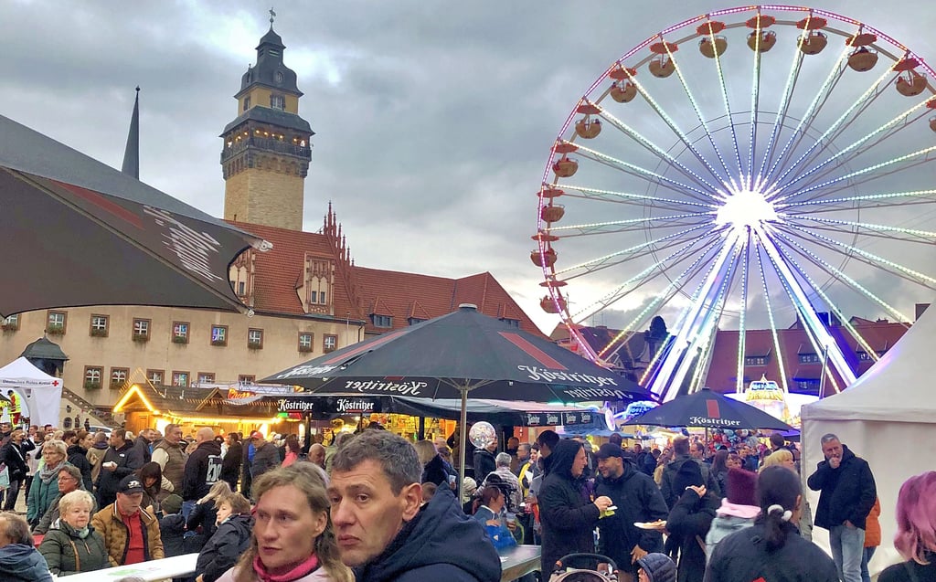 Ein Blick über den Altmarkt während des Zuckerfestes.