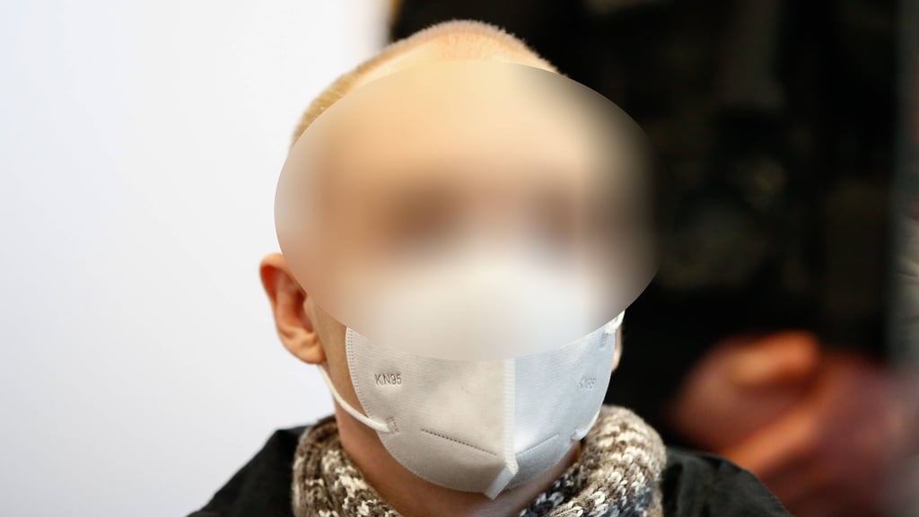 Halle-Attentäter Stephan B. 2020 beim Terrorprozess in Magdeburg.