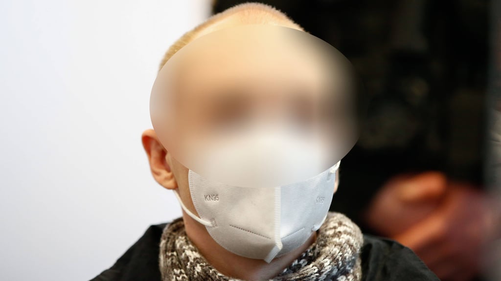 Halle-Attentäter Stephan B. 2020 beim Terrorprozess in Magdeburg.