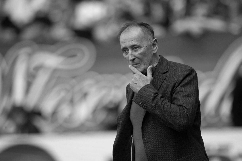 Dieter Burdenski, Bundesliga-Legende beim SV Werder Bremen, ist mit 63 Jahren gestorben. Der Ex-Torwart hatte auch Verbindungen zum 1. FC Magdeburg.