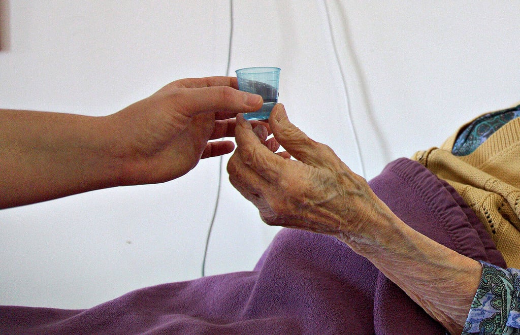 Ein Lebensende auf eigenen Wunsch und mit Hilfe: Forscher untersuchen jetzt unter hallescher Federführung, welche Fragen vor einem solchen endgültigen Schritt geklärt sein sollten und wie das gelingen kann.