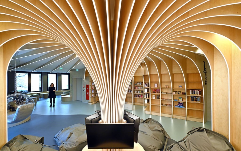 Mit Neubau und neuem Konzept räumt die Ernst-Abbe-Bücherei in Jena den Hauptpreis beim Thüringer Bibliothekspreis 2024 ab.