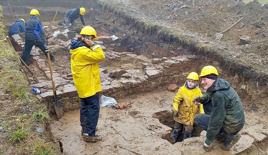 Archäologen und geschichtsinteressierte Bürger legen in Wernigerode die Überreste des Klosters Himmelpforte frei.