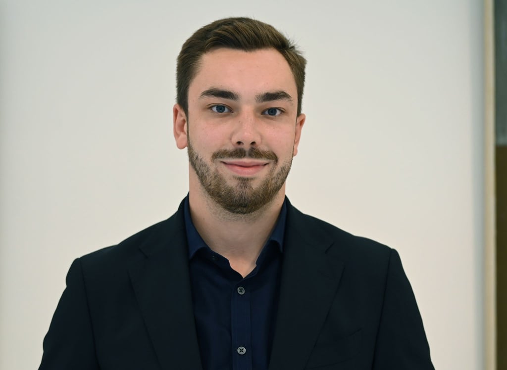 Er ist der jüngste Abgeordnete im Landtag Brandenburg: der SPD-Politiker Kurt Fischer.