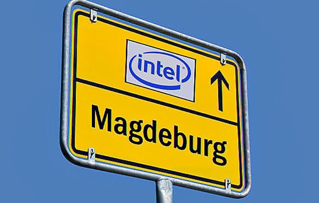 Die Intel-Pläne in Magdeburg liegen derzeit auf Eis. Was das für Schönebeck bedeuten könnte, will die SPD-Linke-Grüne-Fraktion wissen.