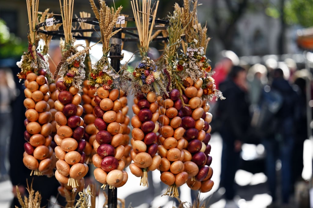 Der Weimarer Zwiebelmarkt hat am Wochenende Hunderttausende Menschen in die Klassikstadt gezogen.