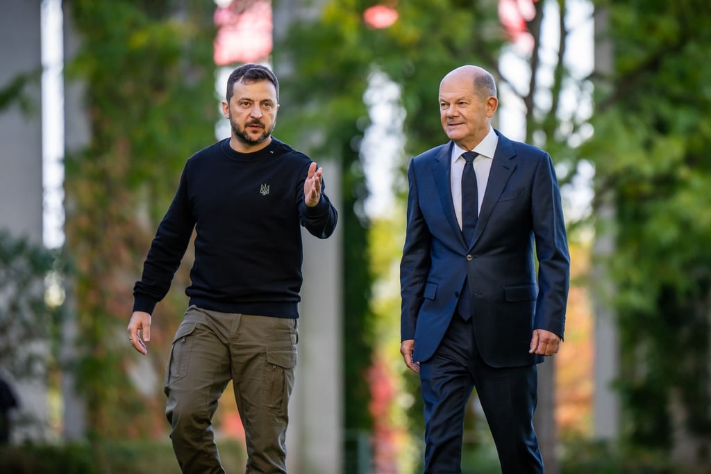 Auf seiner Europatour hat der ukrainische Präsident Wolodymyr Selenskyj auch bei Kanzler Olaf Scholz in Berlin Halt gemacht, um für neue Militärhilfe zu werben.