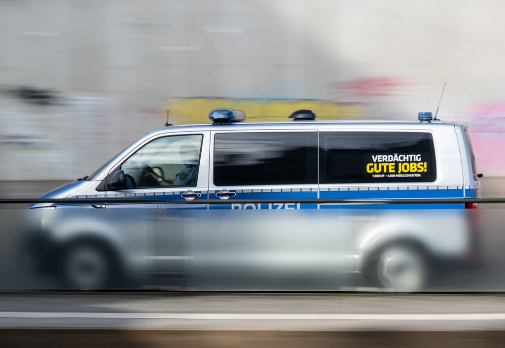 Im Vogtland ist ein Kradfahrer durch ein riskantes Wendemanöver einer Rentnerin verunglückt (Symbolbild).