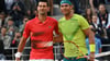 Novak Djokovic (l) und Rafael Nadal sind zwei von sechs Stars beim Show-Turnier in Saudi-Arabien.